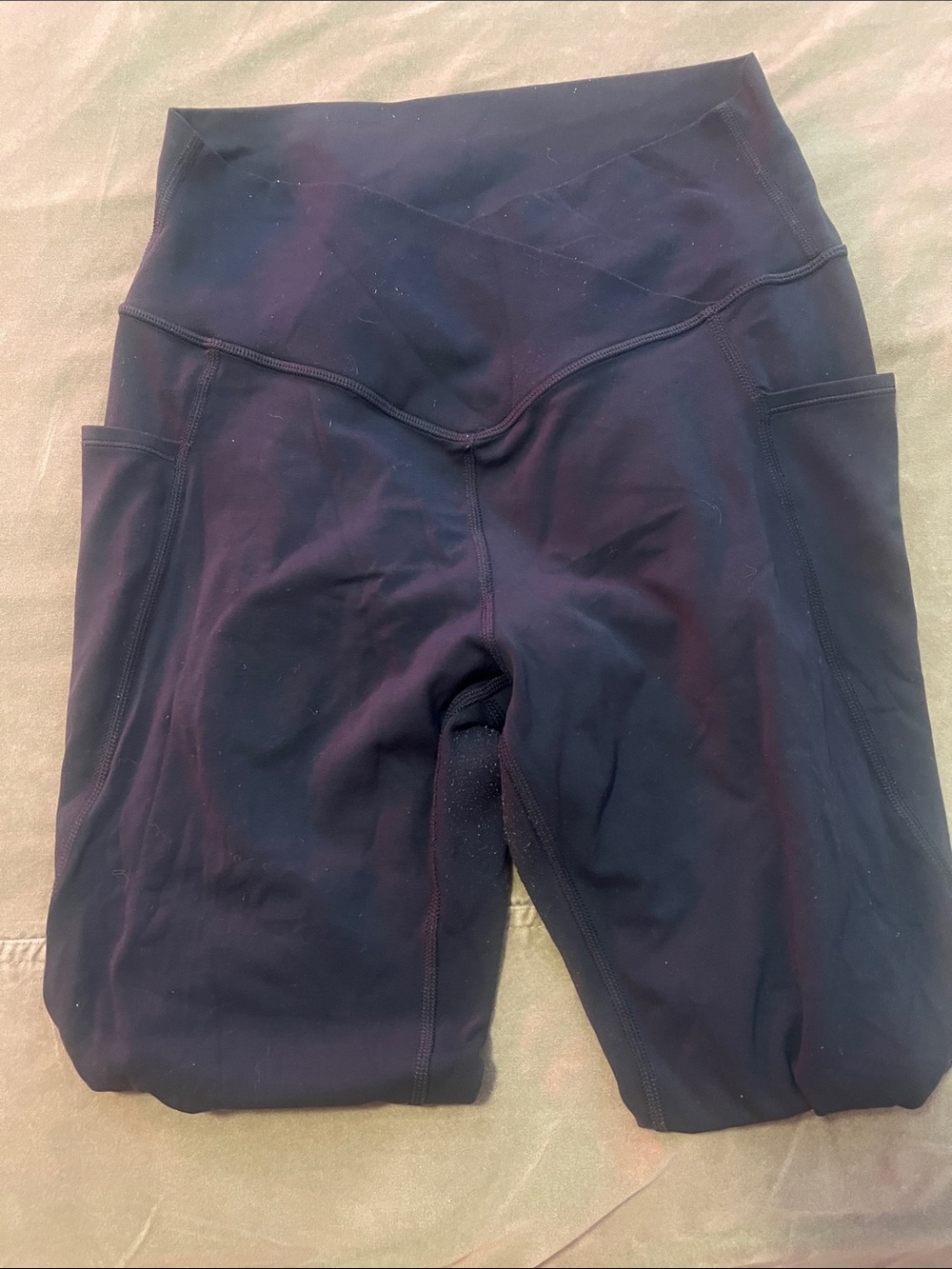 CRZ YOGA Black Crossover Waist Pocket Leggings